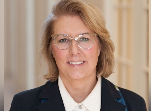 Lori J. Morgan, MD, MBA, President and CEO, Huntington Health, Named to Becker’s “Women Hospital Presidents and CEOs to Know” List