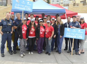 Huntington Hospital and Pasadena Fire Department Offer Sidewalk CPR Training